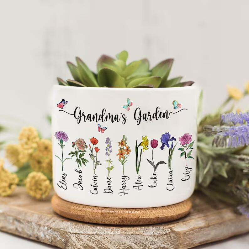 Personalized Grandma's Garden Outdoor Flower Pot With Grandkids Name and Birth Flower For Mother's Day