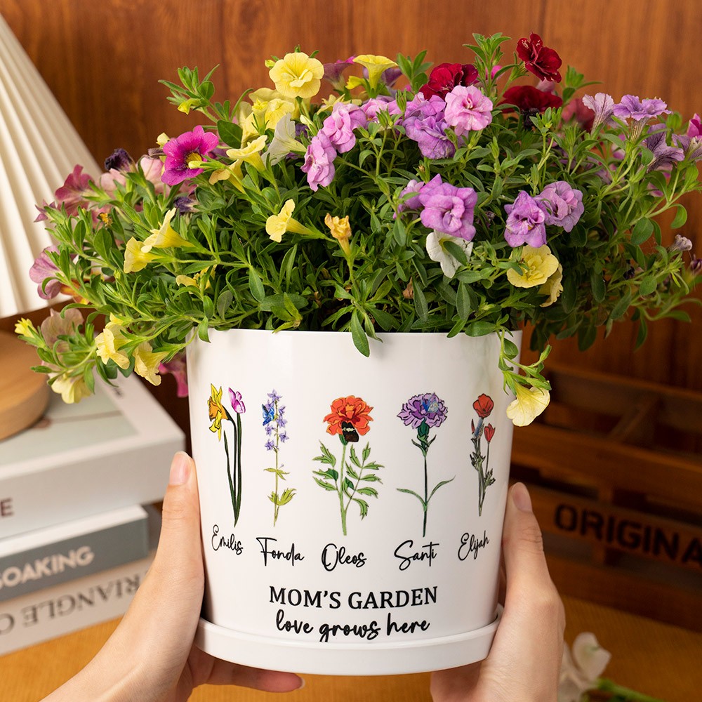 Personalized mom's Garden Birth Flower Pots with Kids Names Keepsake Gifts for Grandma Mom Mother's Day Gift