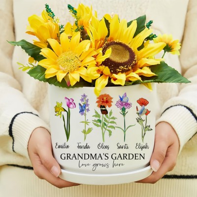 Personalized Grandma's Garden Birth Flower Pots with Grandkids Names Keepsake Gifts for Grandma Mom Mother's Day Gift